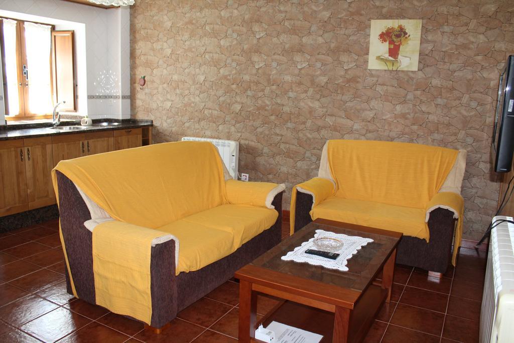 Apartamentos Casa Cerolleiro Castropol Exterior foto